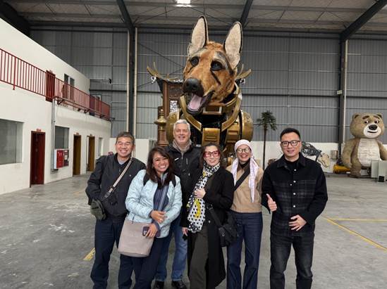 Malaysian Clients Visit Our Company to Explore the Charm of Realistic Dinosaurs and Cooperation Potential