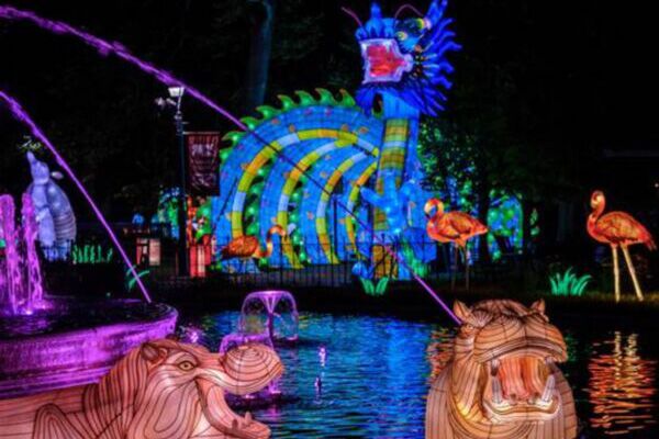 Philadelphia Chinese Lantern Festival-The Festival Sets Franklin Square Aglow
