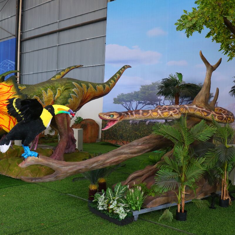 Snakes and parrots hunt for food